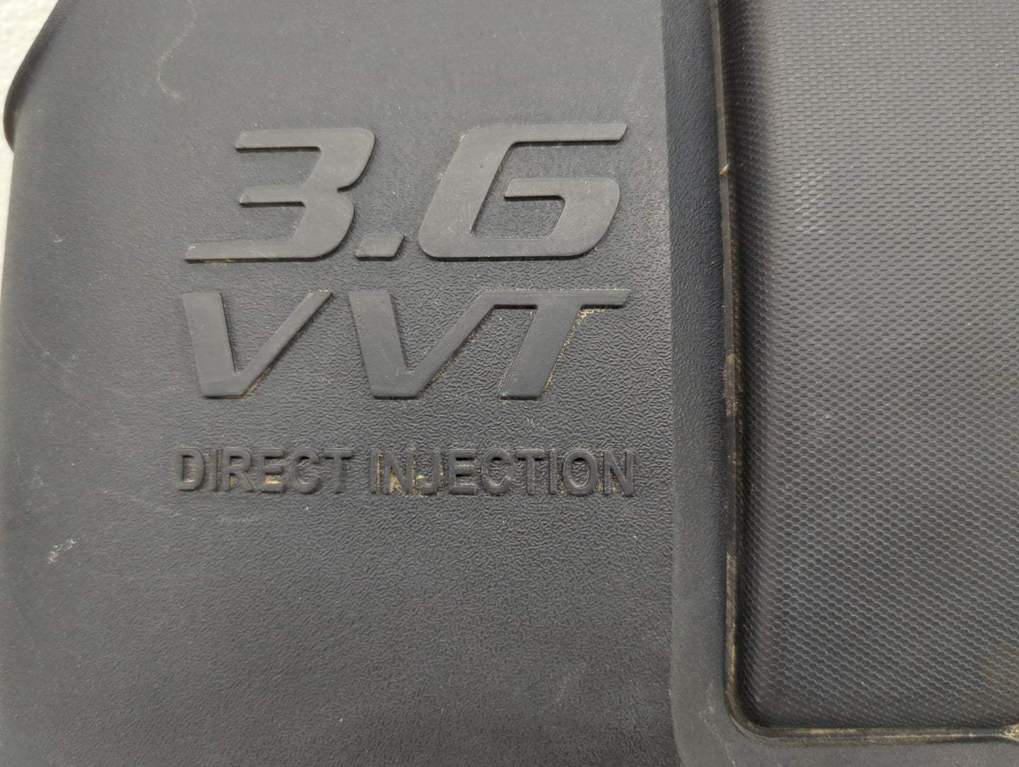 2012 Gmc Acadia Engine Cover - Oemusedautoparts1.com