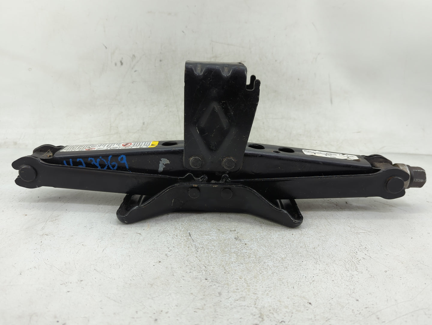 2012 Gmc Acadia Spare Scissor Car Jack - Oemusedautoparts1.com