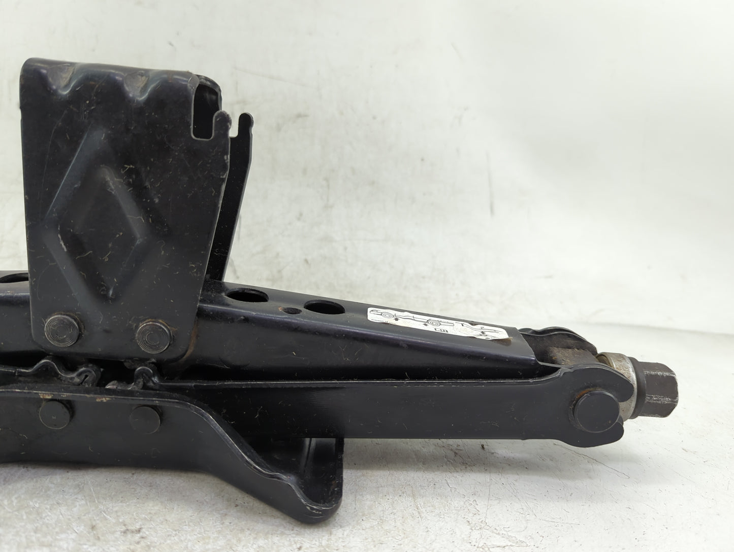2012 Gmc Acadia Spare Scissor Car Jack - Oemusedautoparts1.com