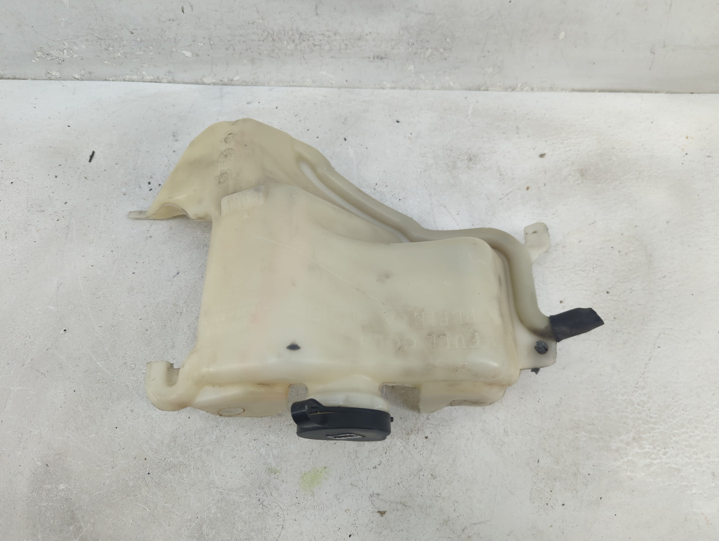 2007-2017 Gmc Acadia Radiator Coolant Overflow Expansion Tank Bottle - Oemusedautoparts1.com