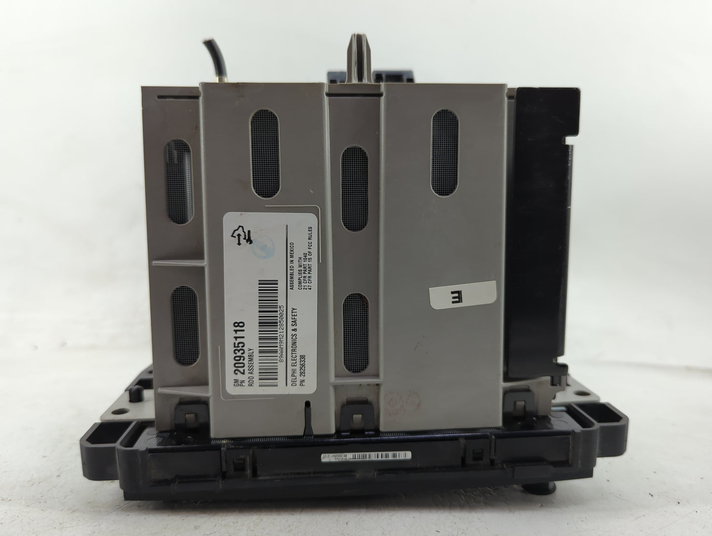 2012 Gmc Acadia Radio AM FM Cd Player Receiver Replacement P/N:20935118 Fits OEM Used Auto Parts - Oemusedautoparts1.com