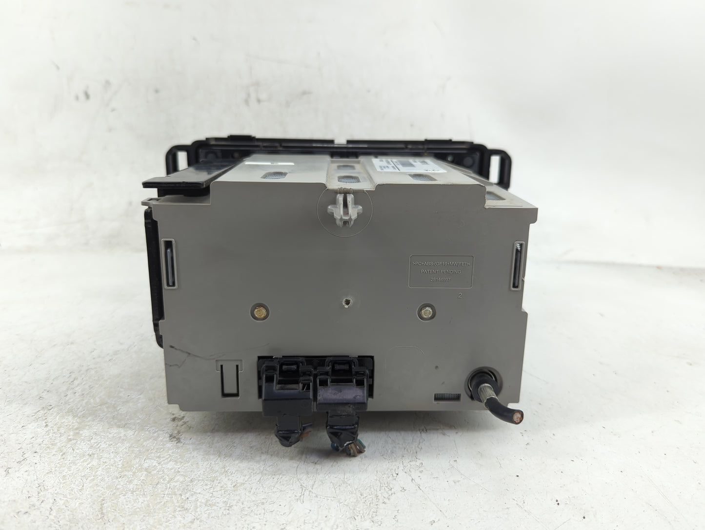 2012 Gmc Acadia Radio AM FM Cd Player Receiver Replacement P/N:20935118 Fits OEM Used Auto Parts - Oemusedautoparts1.com