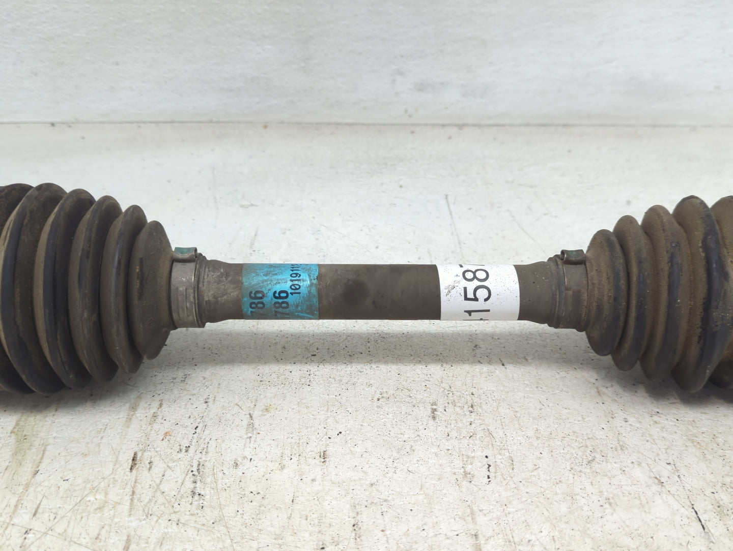 2007-2017 Gmc Acadia Axle Shaft Front Driver Cv C/v - Oemusedautoparts1.com