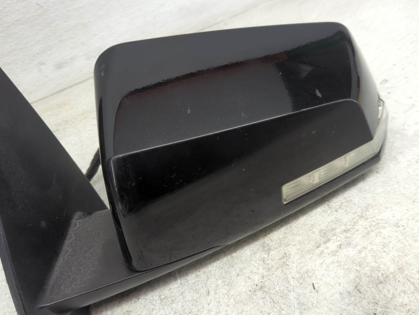 2012 Gmc Acadia Driver Side View Mirror - Left Door Mirror OEM Used - Oemusedautoparts1.com