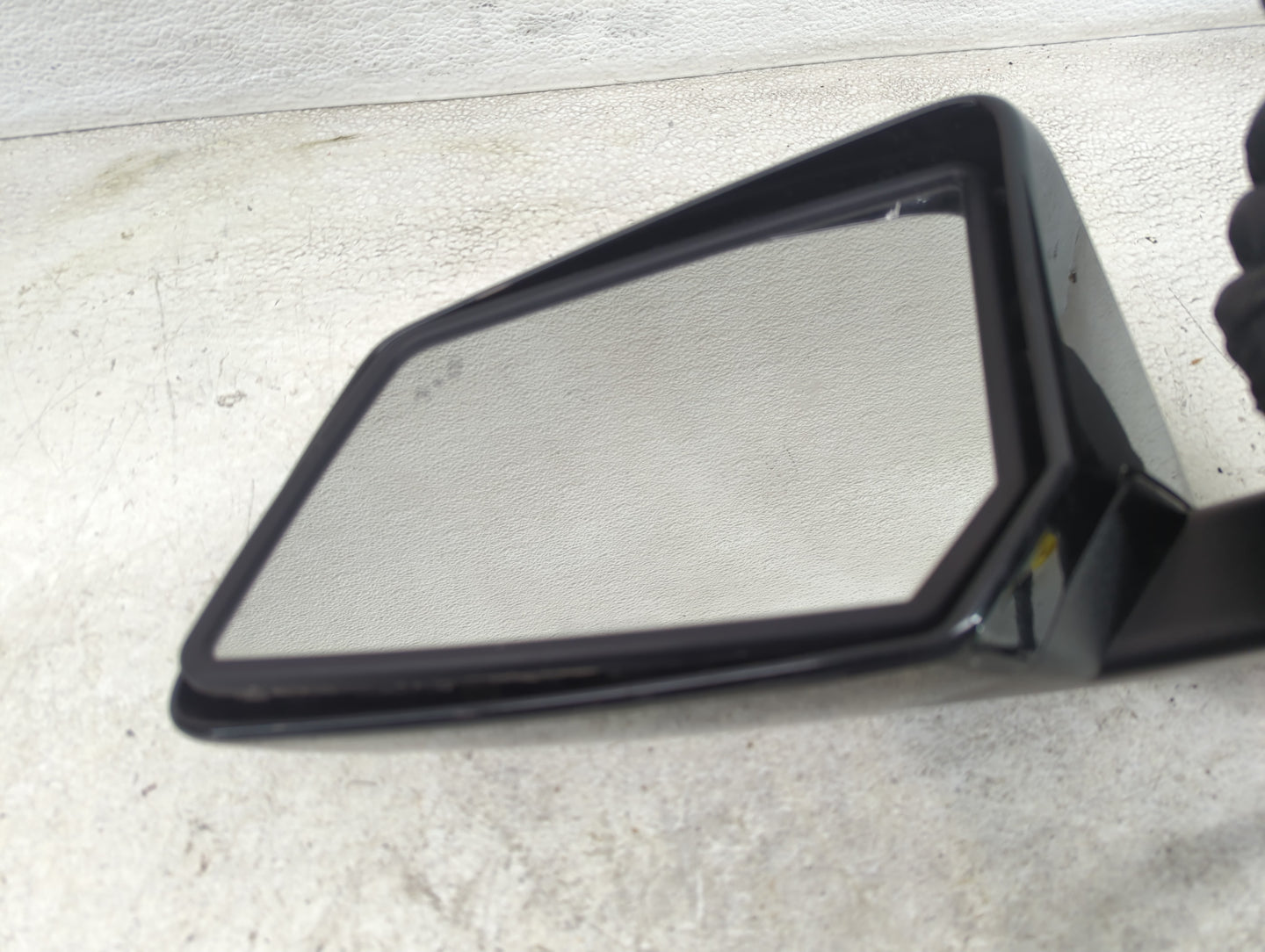2012 Gmc Acadia Driver Side View Mirror - Left Door Mirror OEM Used - Oemusedautoparts1.com