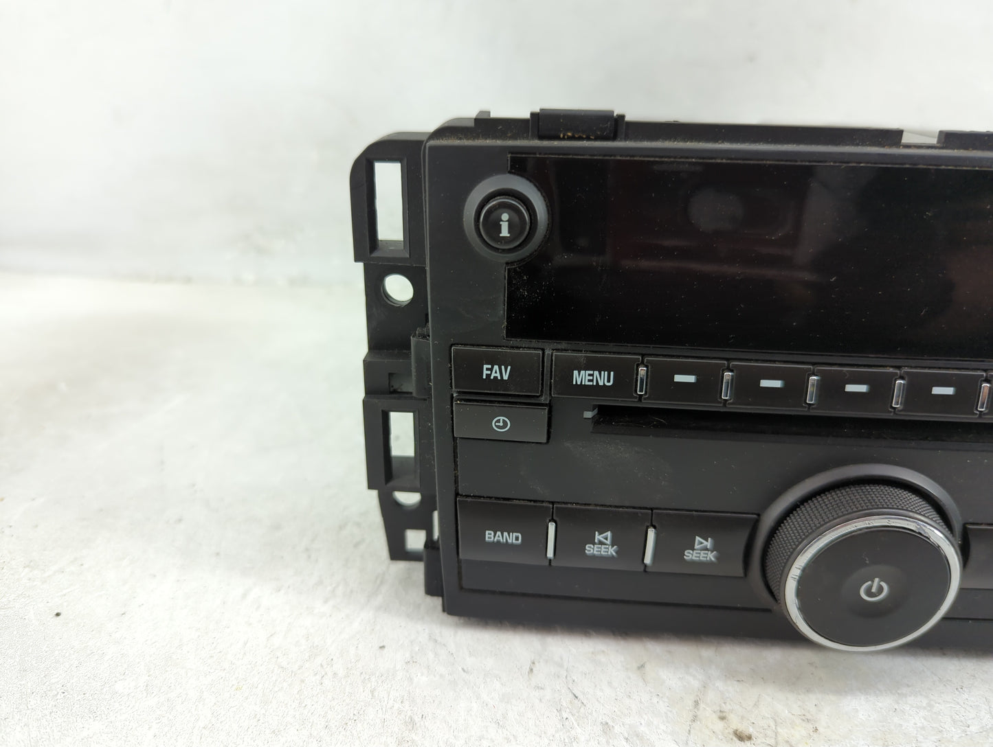 2011-2012 Gmc Acadia Radio AM FM Cd Player Receiver Replacement Fits Fits 2011 2012 OEM Used Auto Parts - Oemusedautoparts1.