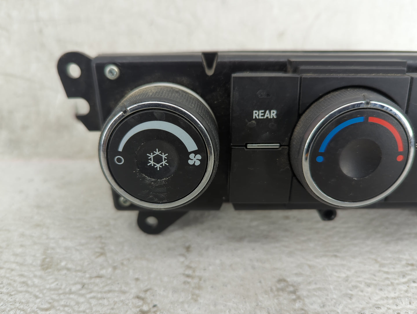 2007-2012 Gmc Acadia Climate Control Module Temperature AC/Heater Replacement P/N:20917131 13175 Fits OEM Used Auto Parts - 