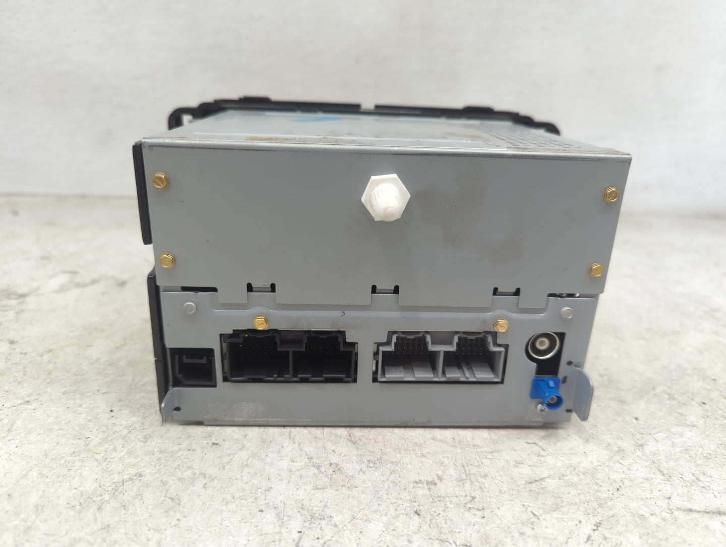2011-2012 Gmc Acadia Radio AM FM Cd Player Receiver Replacement P/N:22822470 28340304 Fits Fits 2011 2012 OEM Used Auto Part