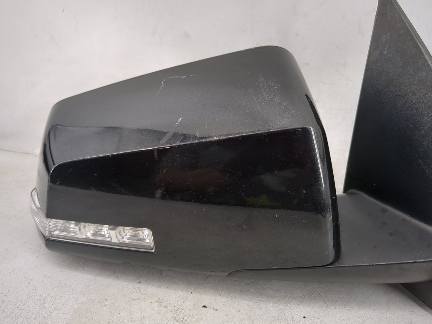 2012 Gmc Acadia Passenger Side View Mirror - Right Door Mirror OEM Used - Oemusedautoparts1.com