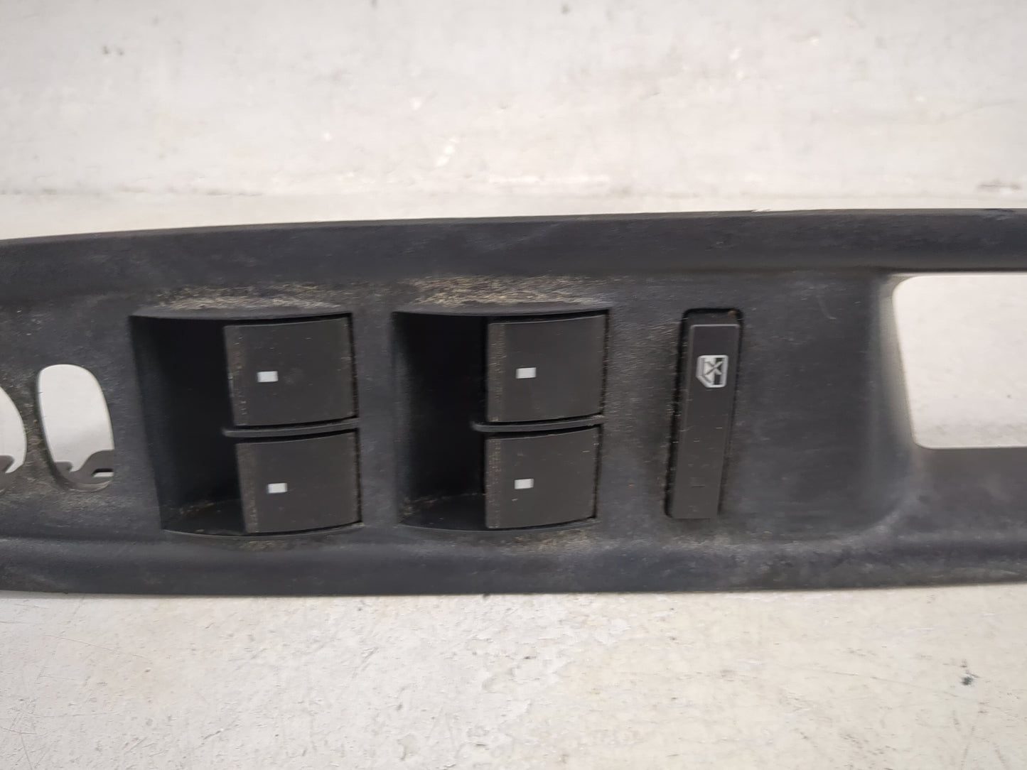 2007-2017 Gmc Acadia Master Power Window Switch Replacement Driver Side Left P/N:20945224 SANAD1241I Fits OEM Used Auto Part