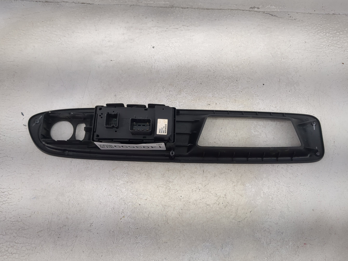 2007-2017 Gmc Acadia Master Power Window Switch Replacement Driver Side Left P/N:20945224 SANAD1241I Fits OEM Used Auto Part