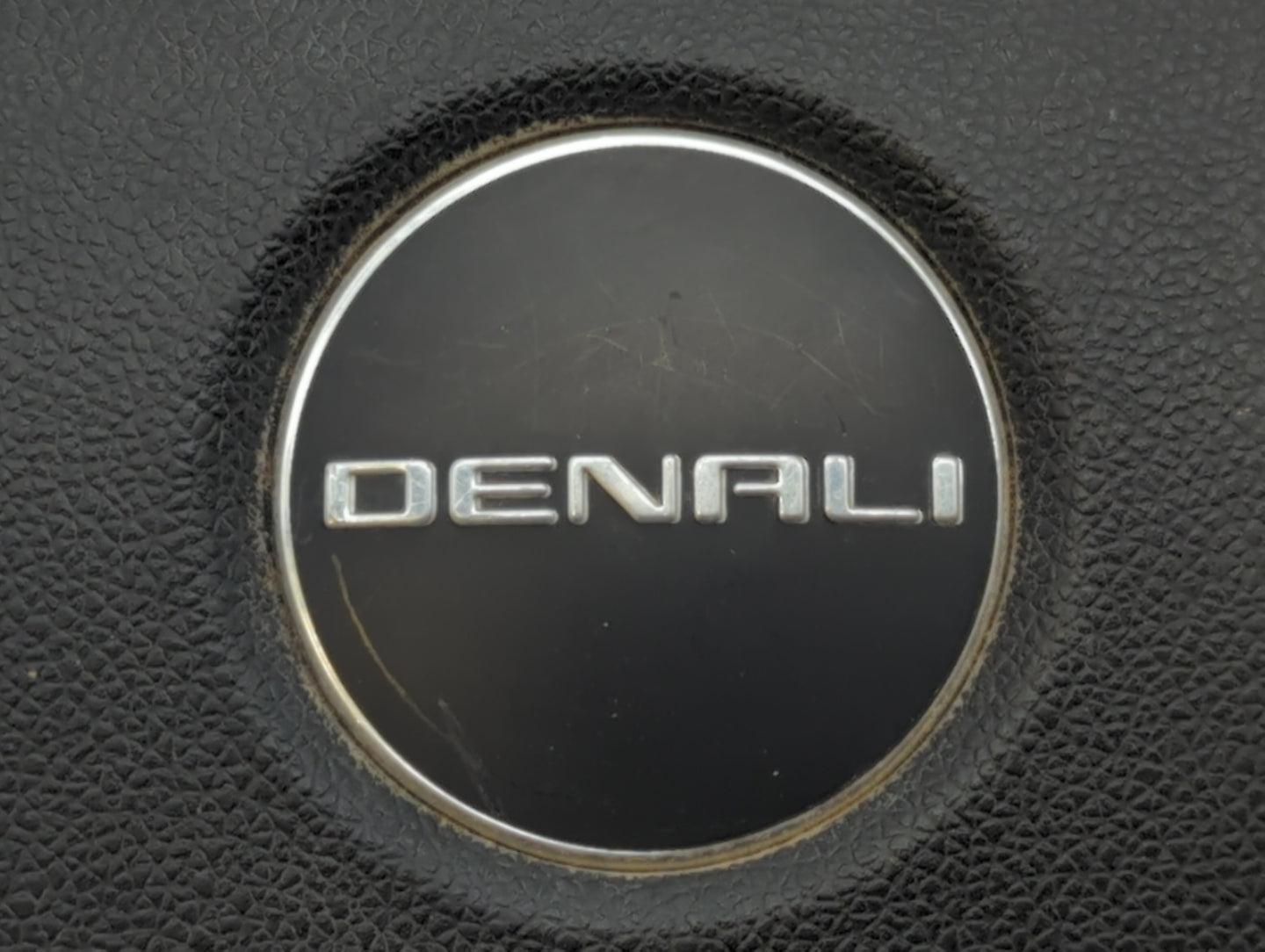 2011-2012 Gmc Acadia Air Bag Driver Left Steering Wheel Mounted Fits Fits 2011 2012 OEM Used Auto Parts - Oemusedautoparts1.