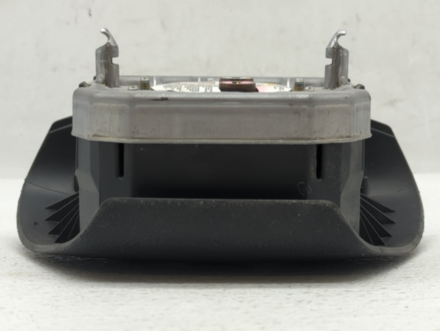 2011-2012 Gmc Acadia Air Bag Driver Left Steering Wheel Mounted Fits Fits 2011 2012 OEM Used Auto Parts - Oemusedautoparts1.