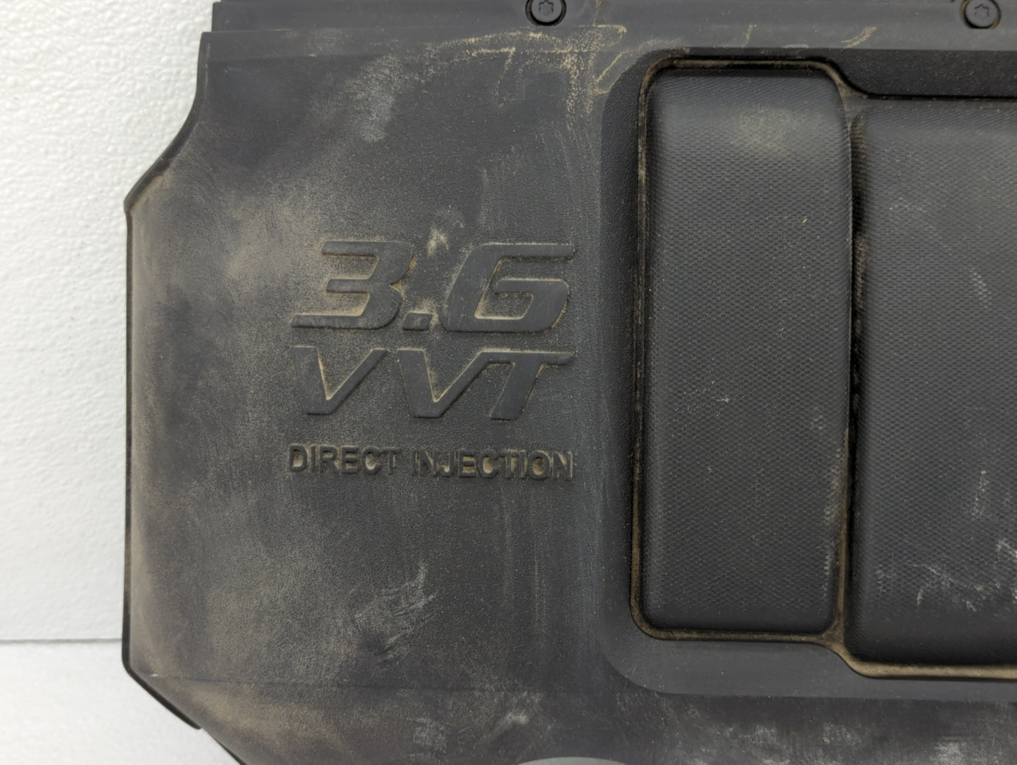 2012 Gmc Acadia Engine Cover - Oemusedautoparts1.com