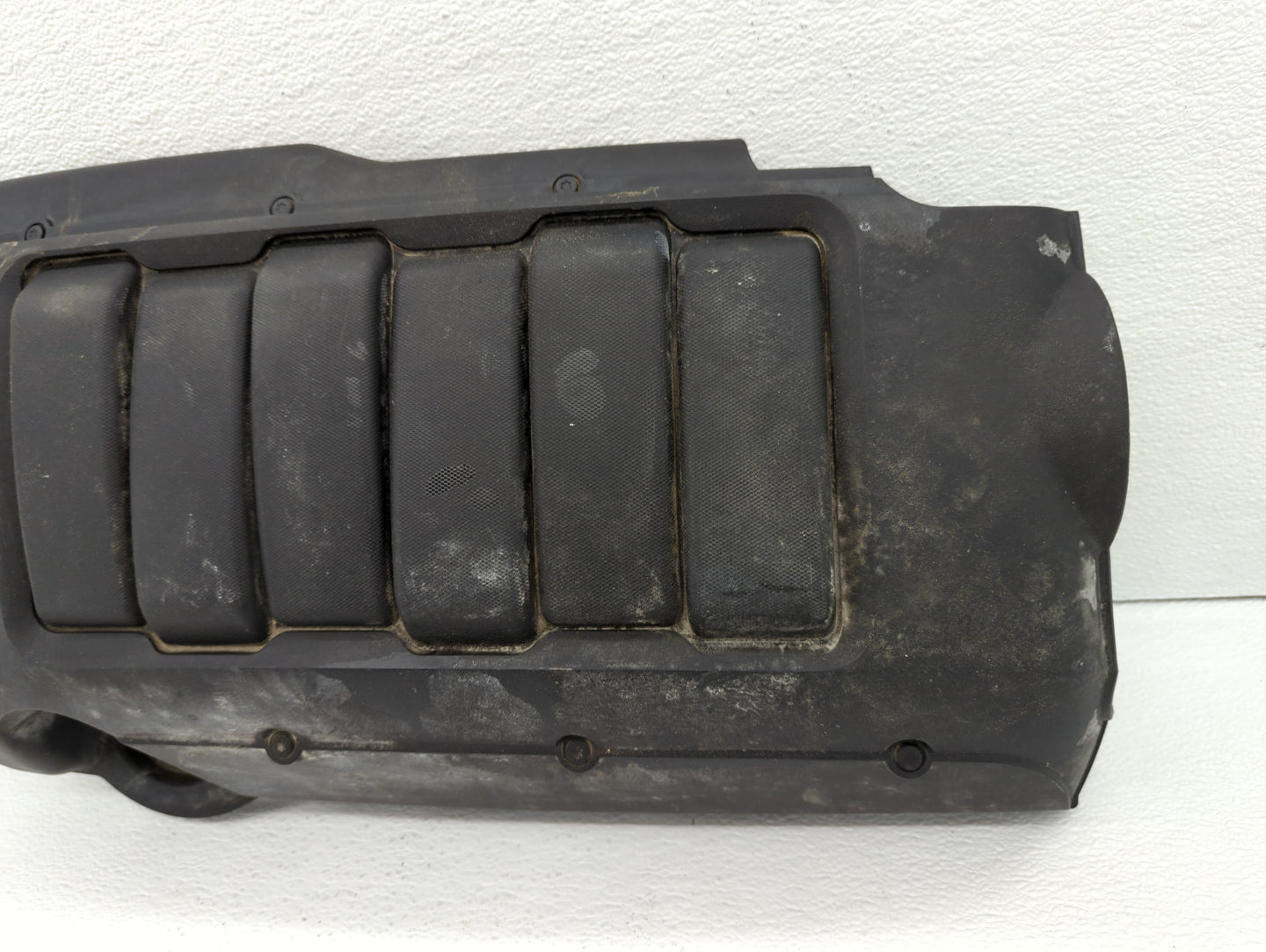 2012 Gmc Acadia Engine Cover - Oemusedautoparts1.com