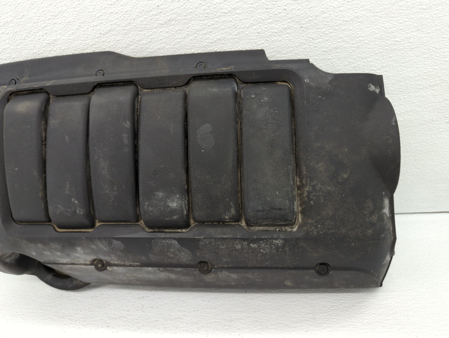 2012 Gmc Acadia Engine Cover - Oemusedautoparts1.com