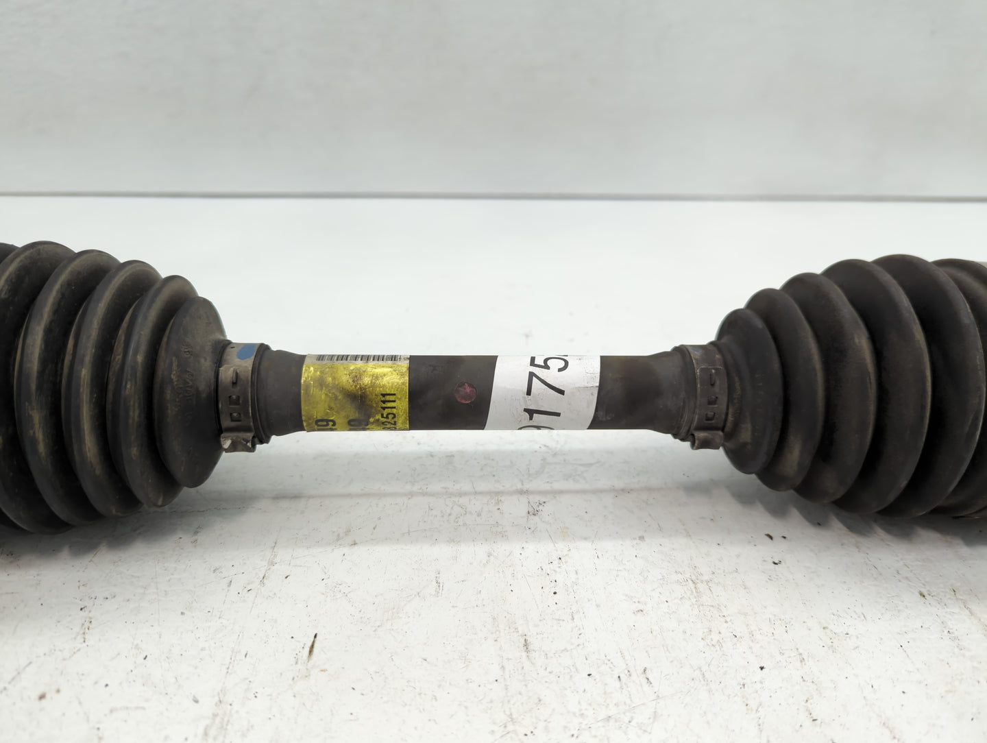 2012-2017 Gmc Acadia Axle Shaft Front Driver Cv C/v - Oemusedautoparts1.com