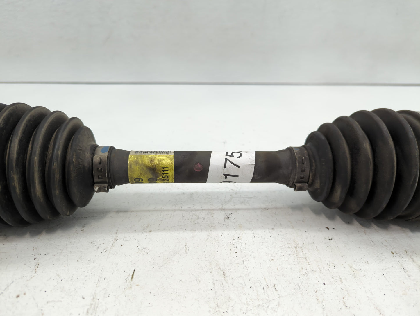 2012-2017 Gmc Acadia Axle Shaft Front Driver Cv C/v - Oemusedautoparts1.com