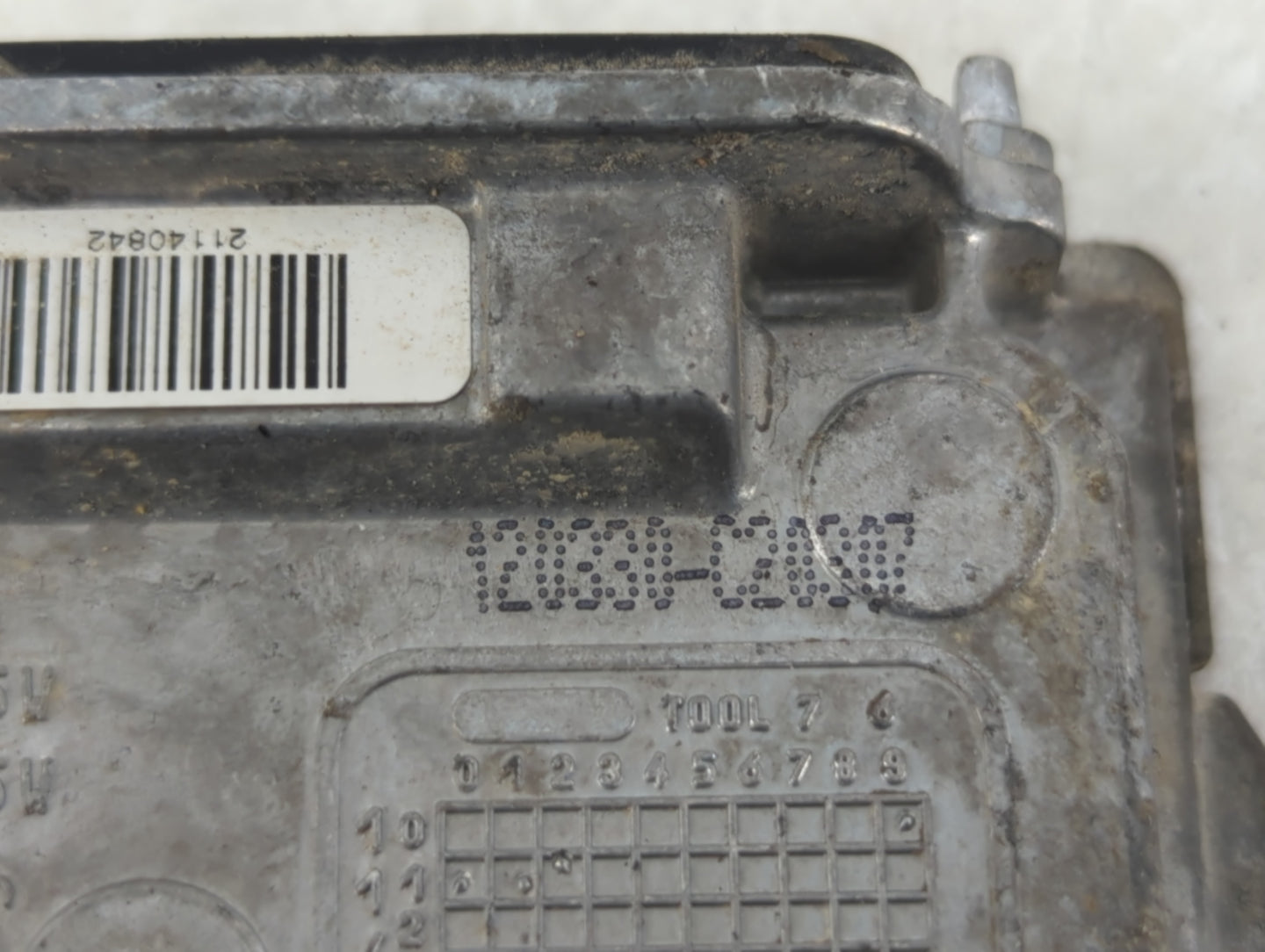 2012 Gmc Acadia Headlight Ballast Head Light - Oemusedautoparts1.com