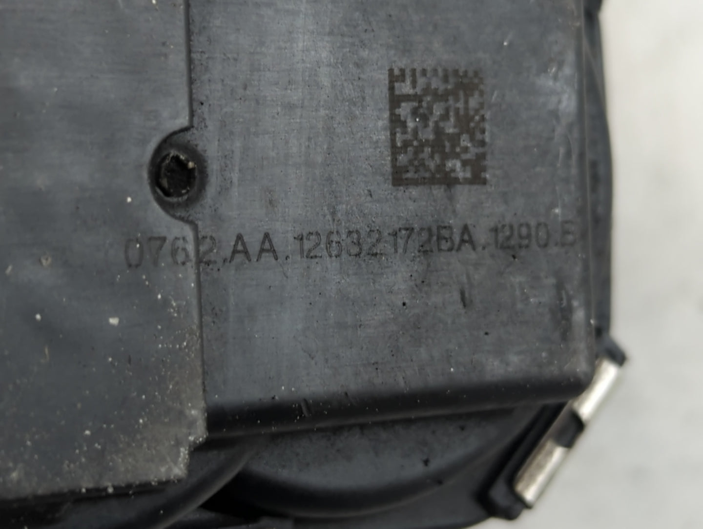 2012-2017 Gmc Acadia Throttle Body P/N:12632172BA Fits Fits 2012 2013 2014 2015 2016 2017 2018 2019 2020 2021 2022 OEM Used 