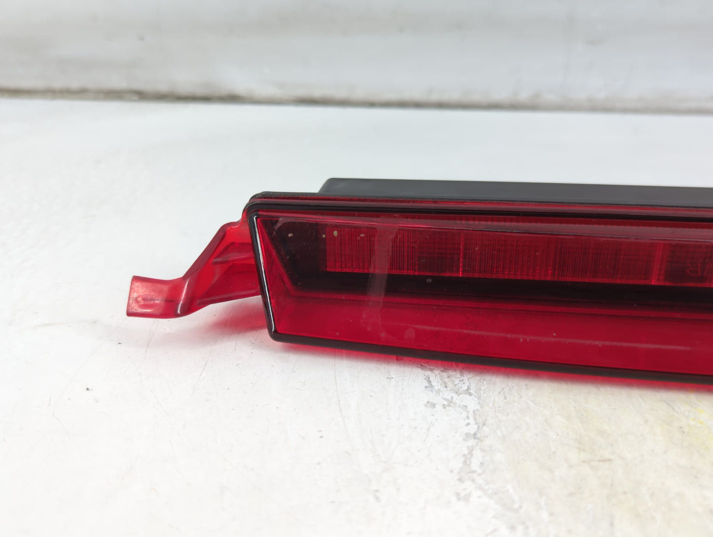 2012 Gmc Acadia Third Brake Light Tail Light Fits OEM Used Auto Parts - Oemusedautoparts1.com