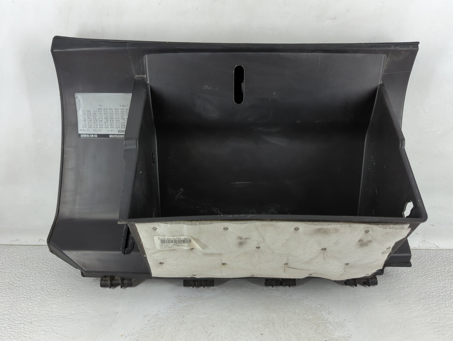 2012 Gmc Acadia Passenger Glove Box Door Storage Compartment - Oemusedautoparts1.com