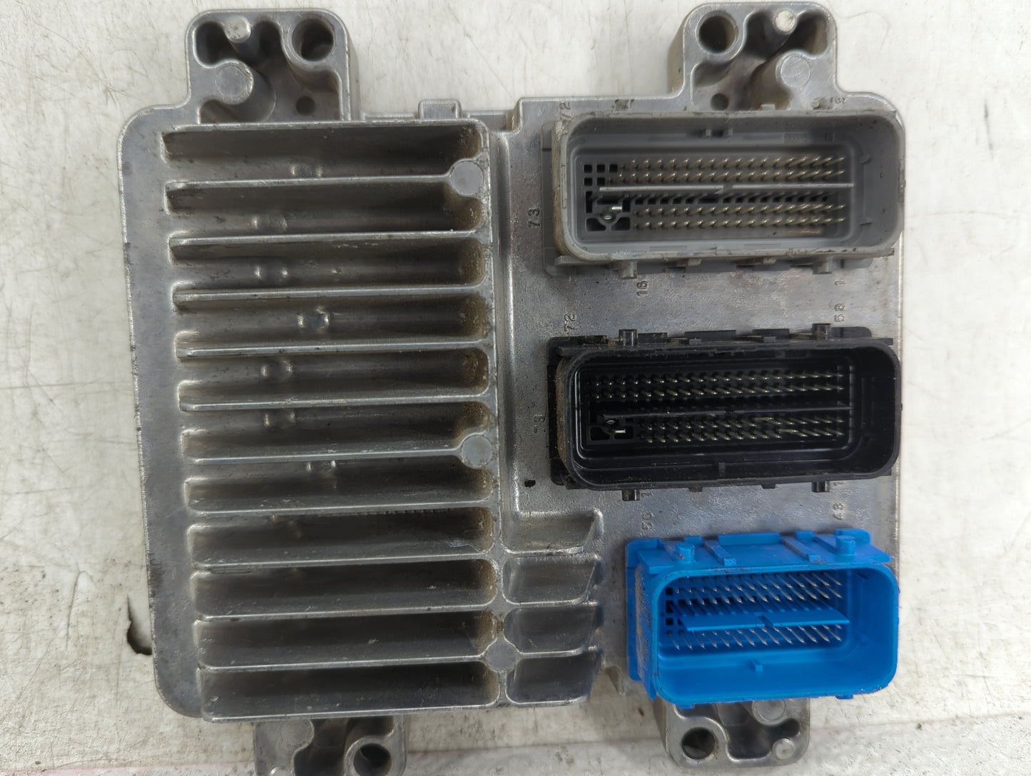 2009-2012 Gmc Canyon PCM Engine Control Computer ECU ECM PCU OEM P/N:12639300, 12636659 Fits Fits 2009 2010 2011 2012 OEM Us