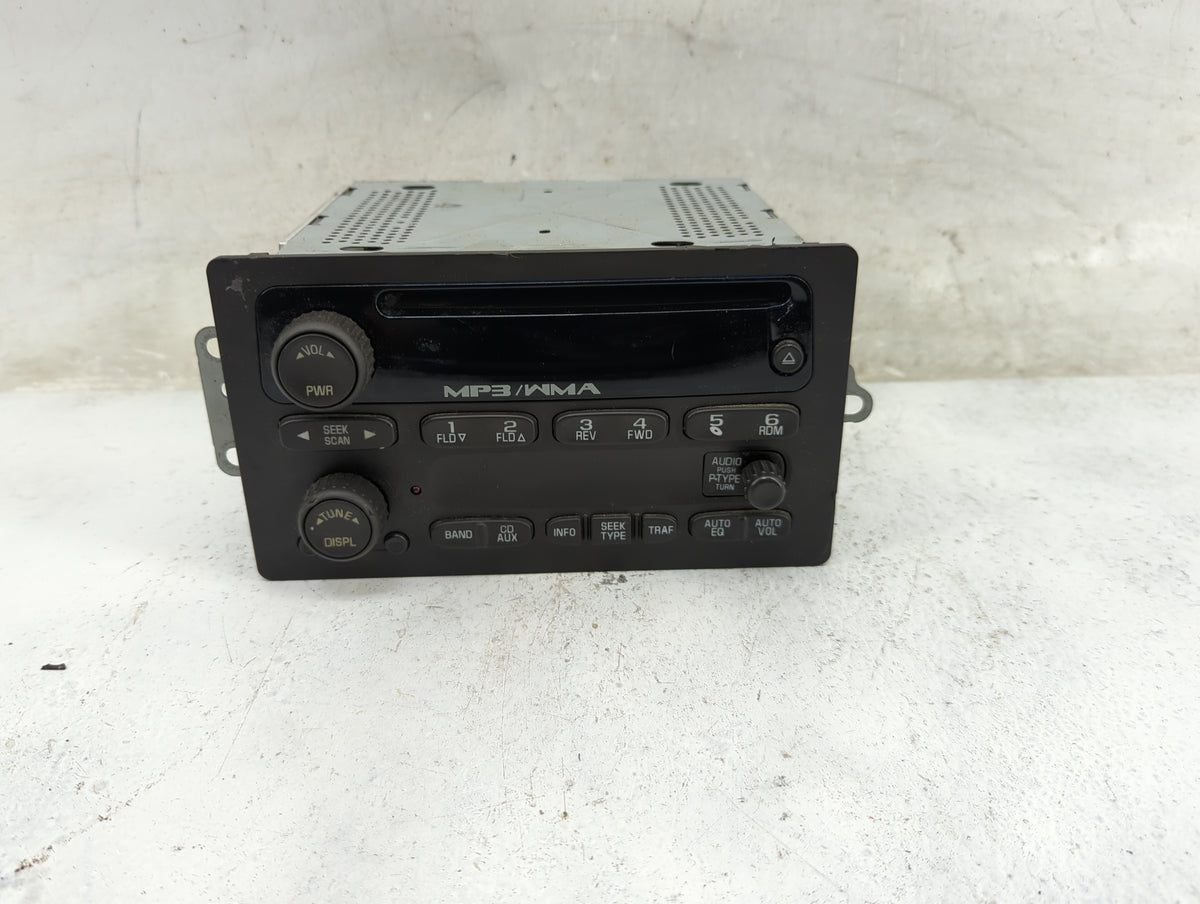 2005-2012 Gmc Canyon Radio AM FM Cd Player Receiver Replacement P/N:28161564 25998449 Fits OEM Used Auto Parts - Oemusedauto