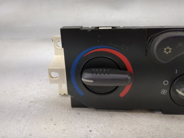 2004-2012 Gmc Canyon Climate Control Module Temperature AC/Heater Replacement P/N:25841856 Fits OEM Used Auto Parts