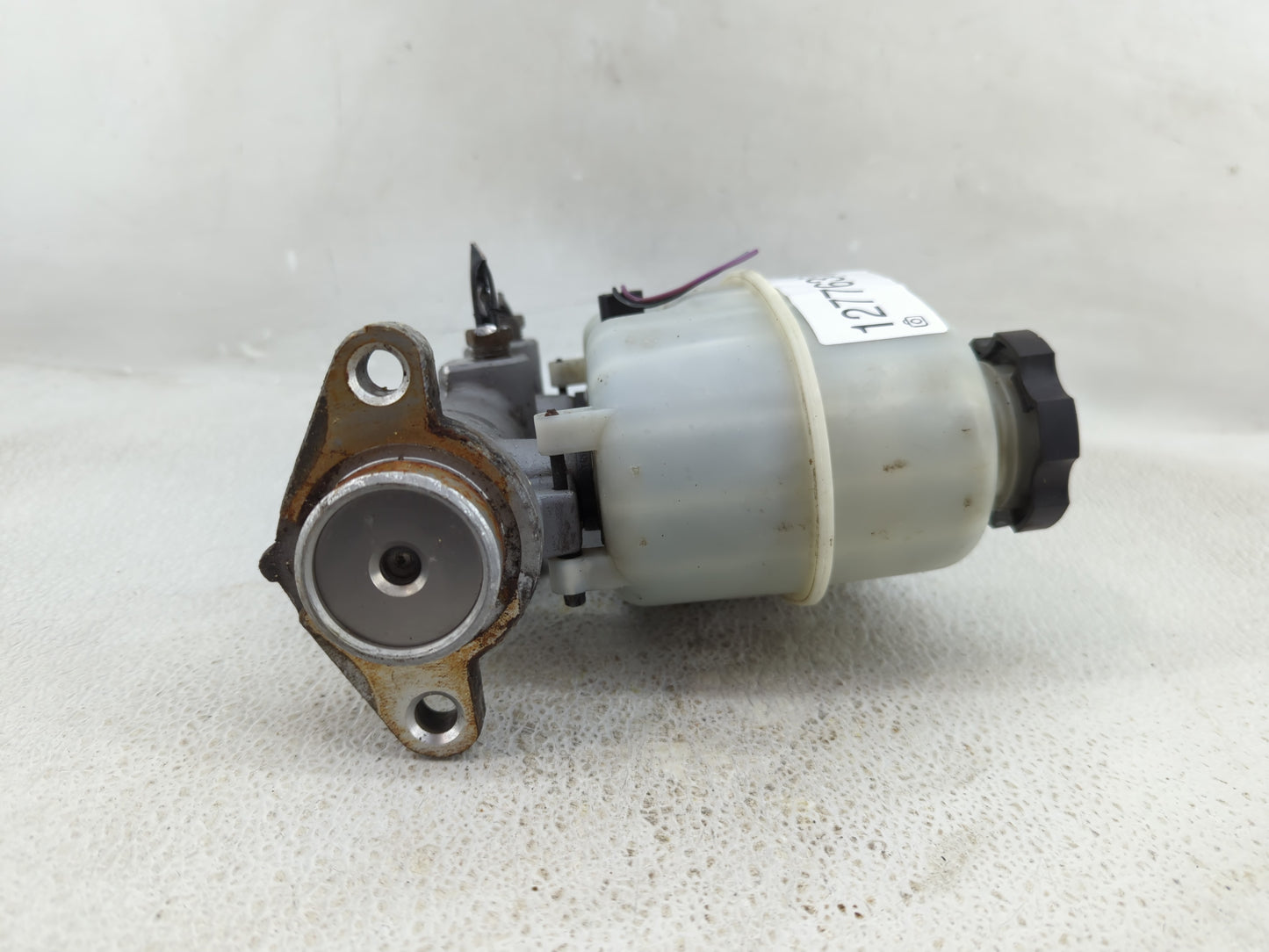 2012 Gmc Savana 2500 Brake Master Cylinder - Oemusedautoparts1.com