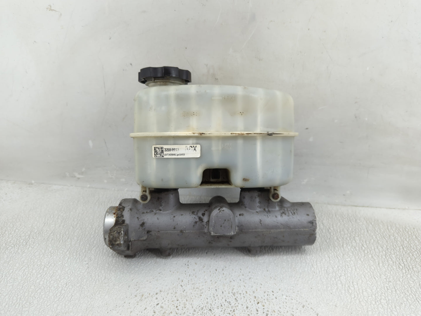 2012 Gmc Savana 2500 Brake Master Cylinder - Oemusedautoparts1.com