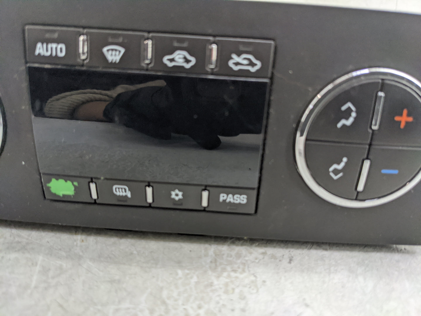 2012-2013 Gmc Sierra 1500 Climate Control Module Temperature AC/Heater Replacement P/N:20921713 Fits Fits 2012 2013 2014 OEM