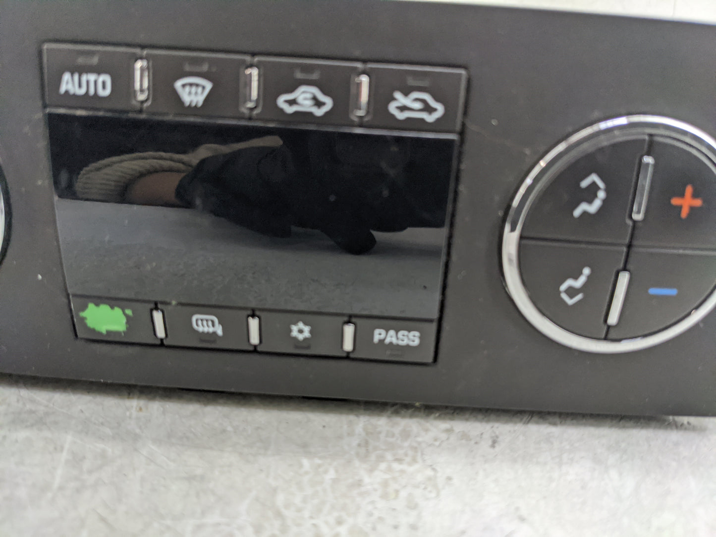 2012-2013 Gmc Sierra 1500 Climate Control Module Temperature AC/Heater Replacement P/N:20921713 Fits Fits 2012 2013 2014 OEM