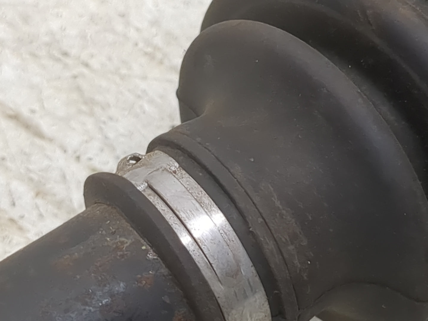 2007-2013 Gmc Sierra 1500 Axle Shaft Front Driver Cv C/v 1428585 - Oemusedautoparts1.com