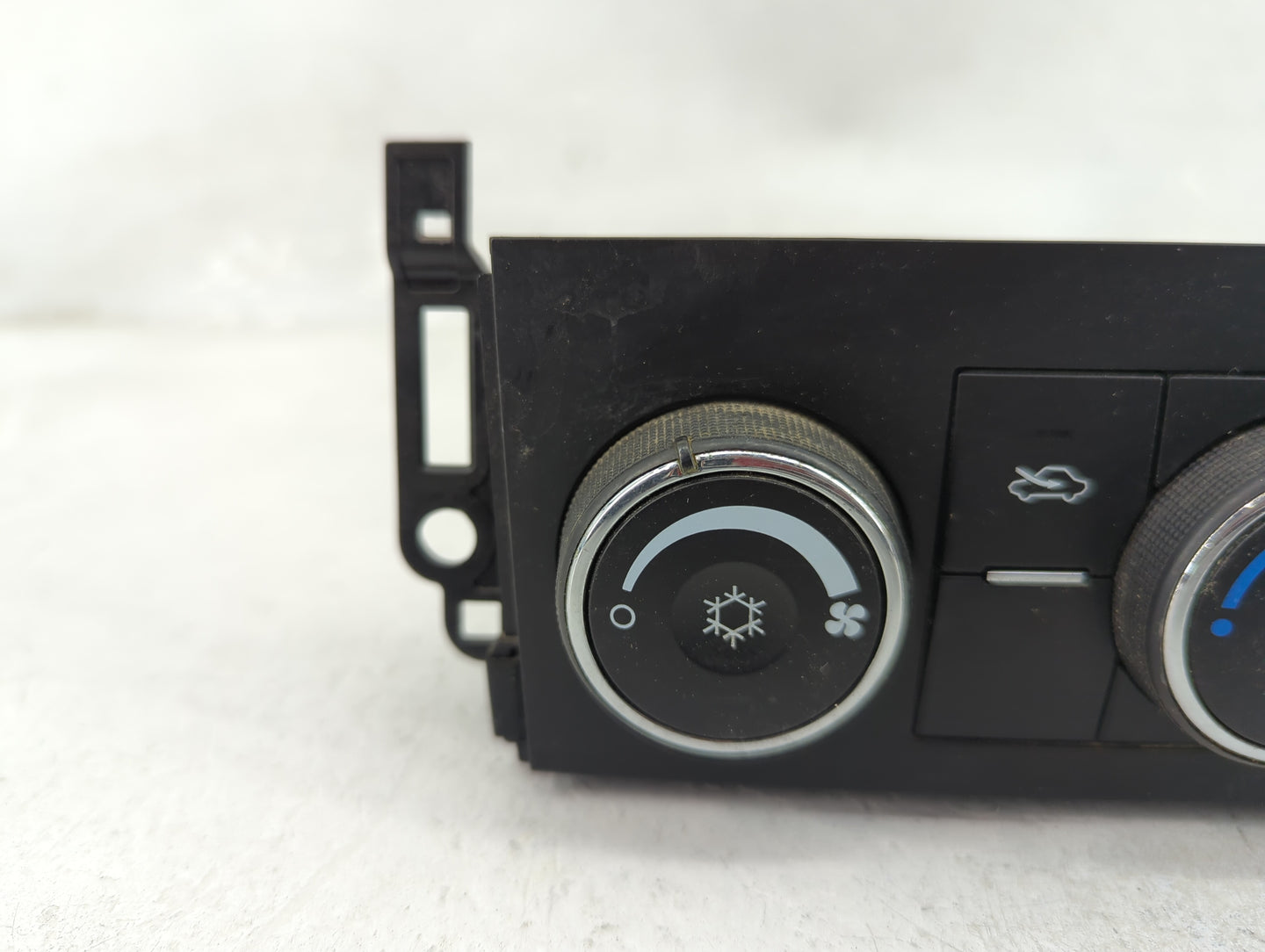 2012-2013 Gmc Sierra 1500 Climate Control Module Temperature AC/Heater Replacement P/N:22803599 Fits Fits 2012 2013 2014 OEM