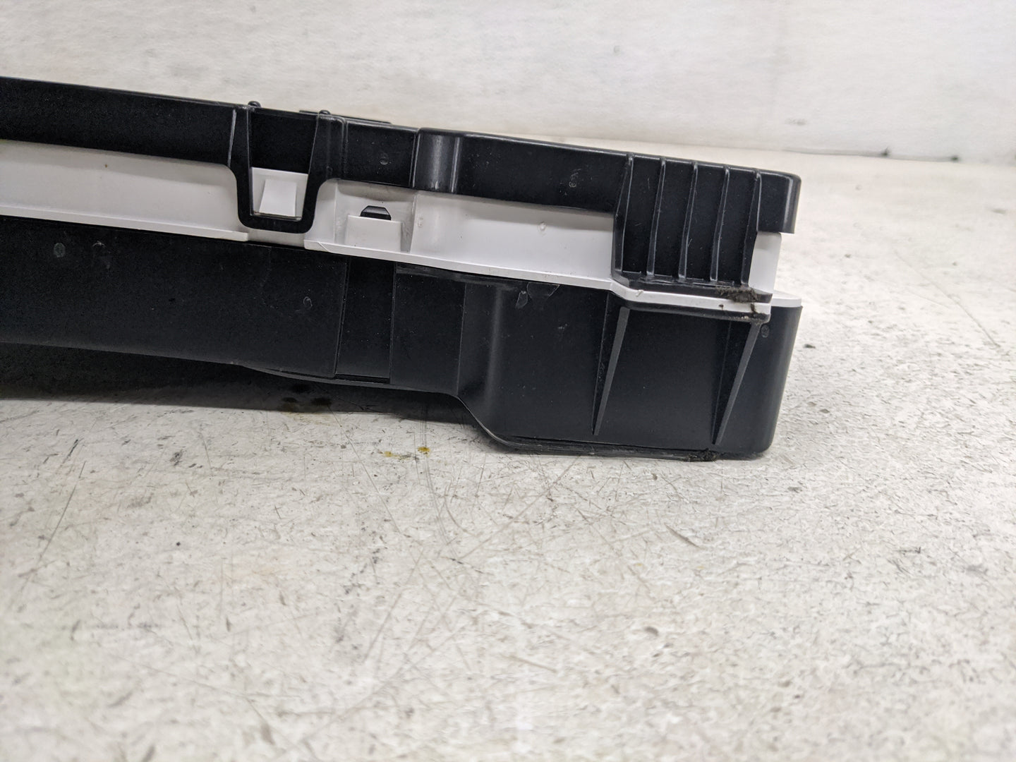 2009-2013 Gmc Sierra 1500 Instrument Cluster Speedometer Gauges Miles: Fits Fits 2007 2008 2009 2010 2011 2012 2013 OEM Used