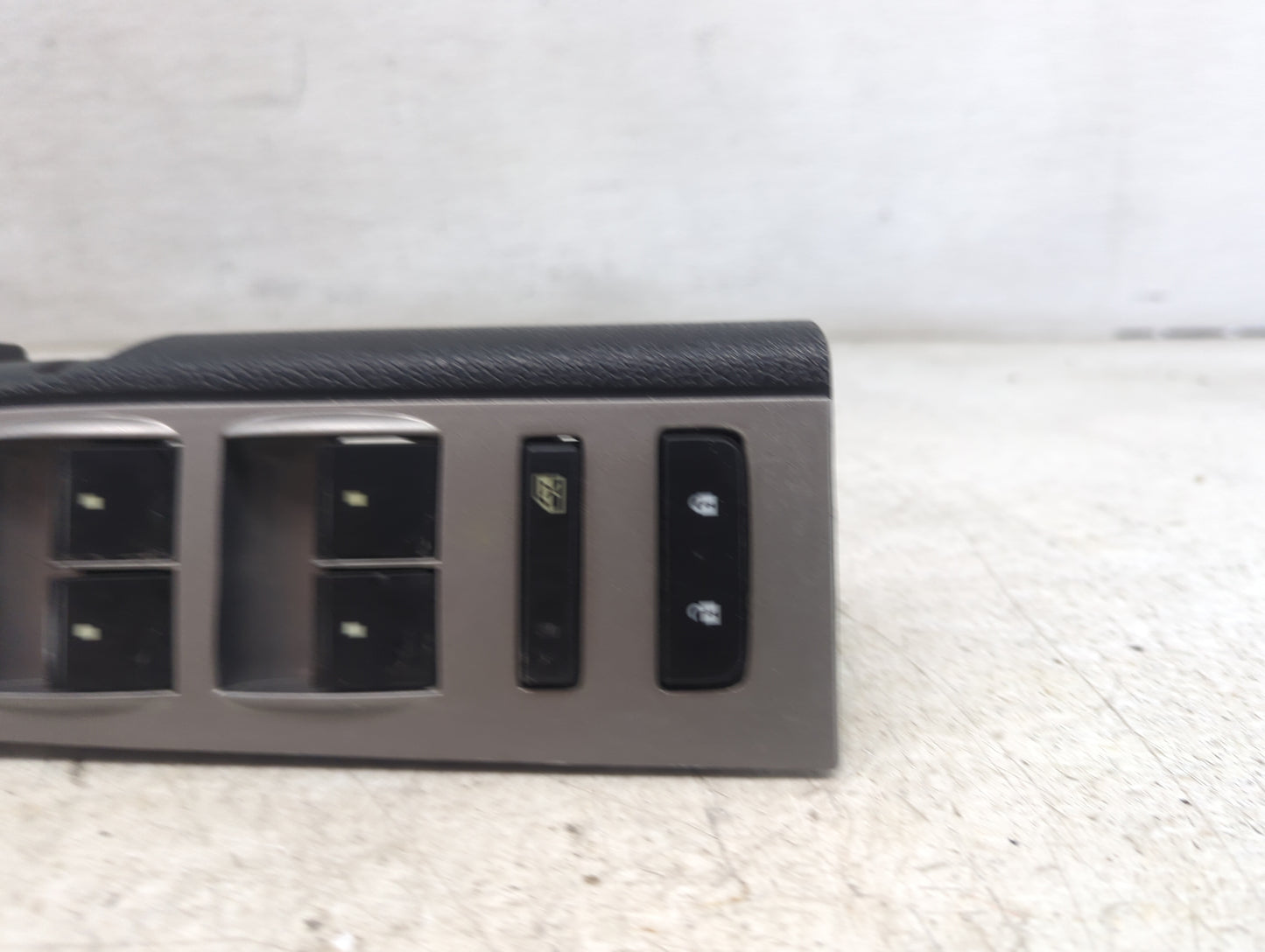 2012 Gmc Sierra 1500 Master Power Window Switch Replacement Driver Side Left P/N:901-341 Fits OEM Used Auto Parts - Oemuseda