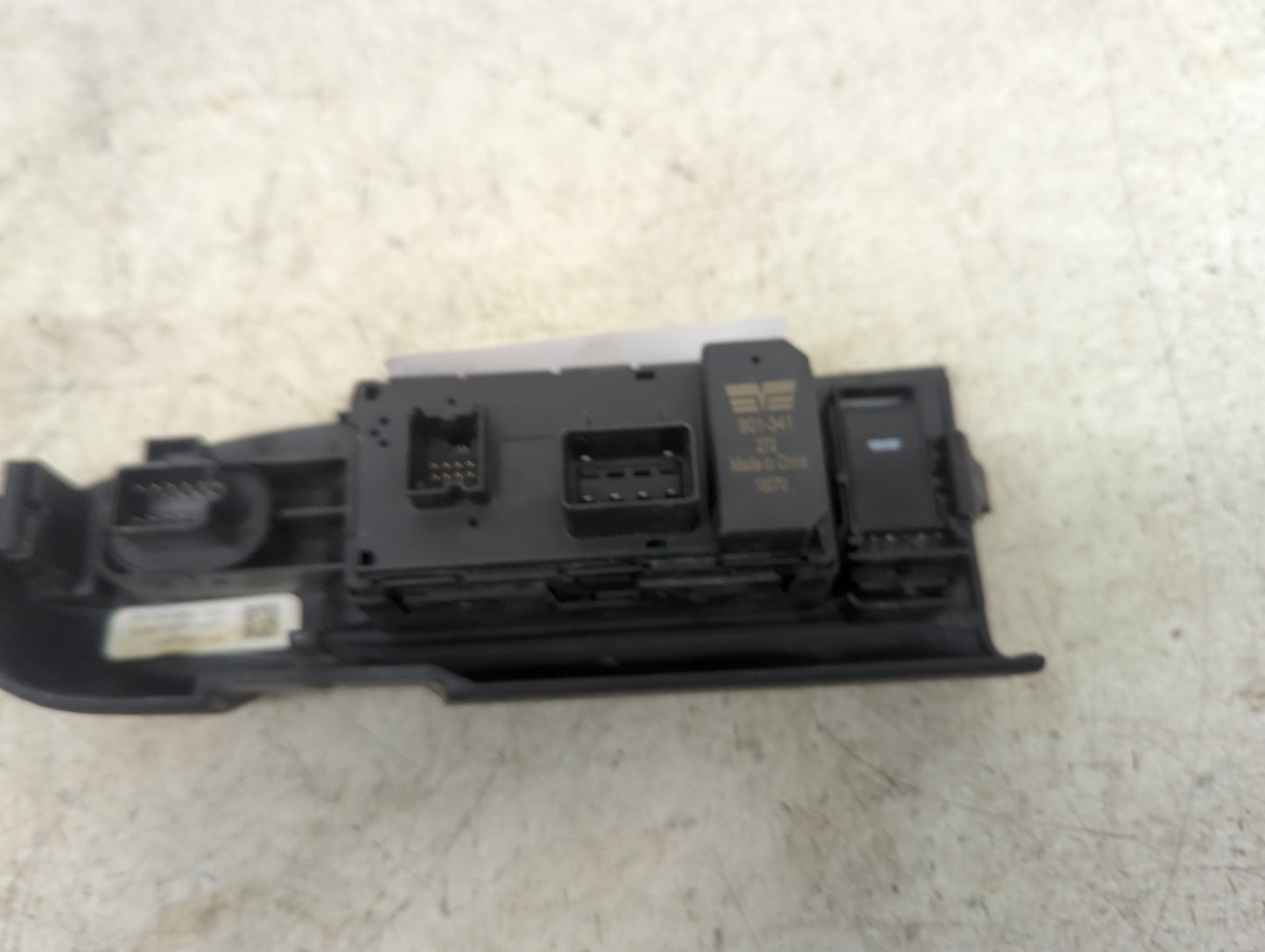2012 Gmc Sierra 1500 Master Power Window Switch Replacement Driver Side Left P/N:901-341 Fits OEM Used Auto Parts - Oemuseda