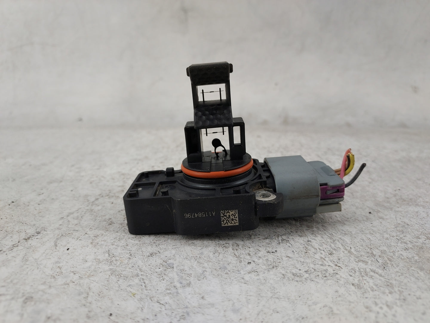2009-2013 Gmc Sierra 1500 Mass Air Flow Meter Maf 1485612 - Oemusedautoparts1.com