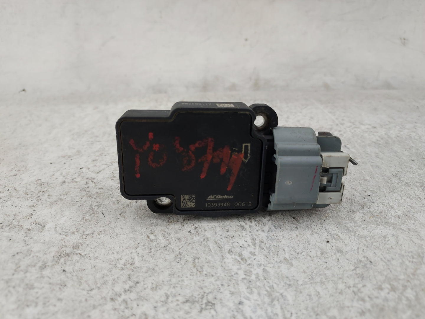 2009-2013 Gmc Sierra 1500 Mass Air Flow Meter Maf 1485612 - Oemusedautoparts1.com