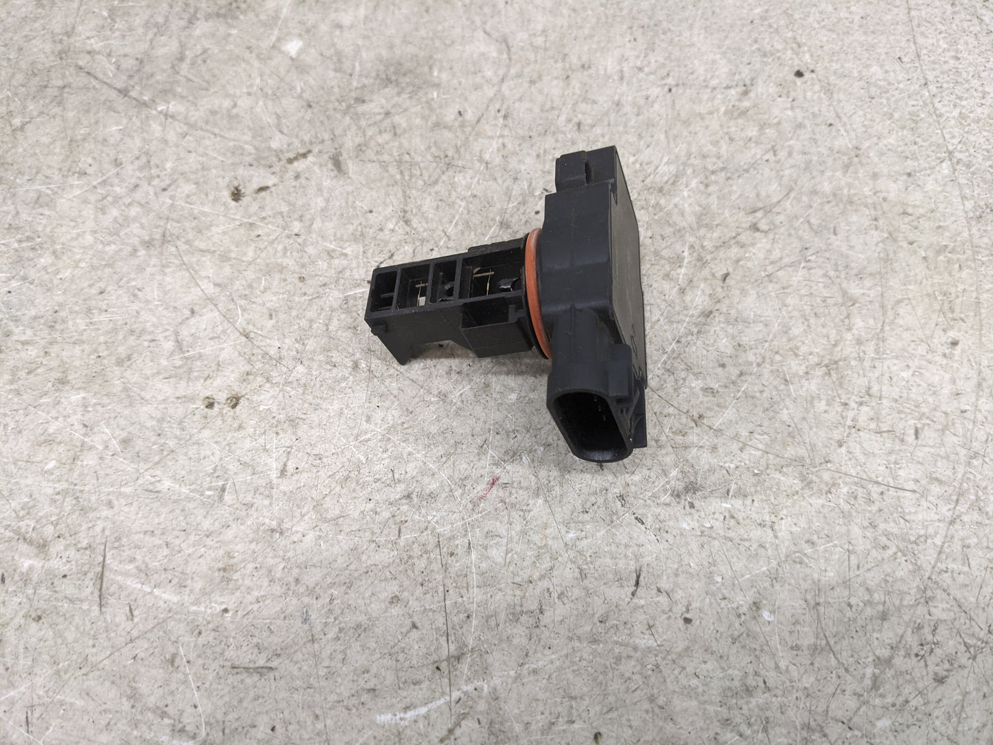 2009-2013 Gmc Sierra 1500 Mass Air Flow Meter Maf 1485909 - Oemusedautoparts1.com
