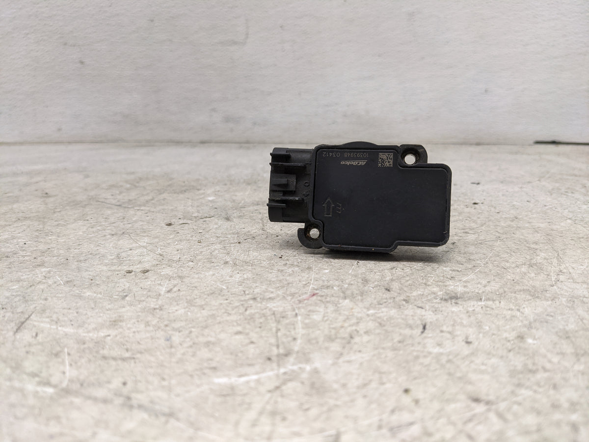 2009-2013 Gmc Sierra 1500 Mass Air Flow Meter Maf Sensor 1485909 - Oemusedautoparts1.com