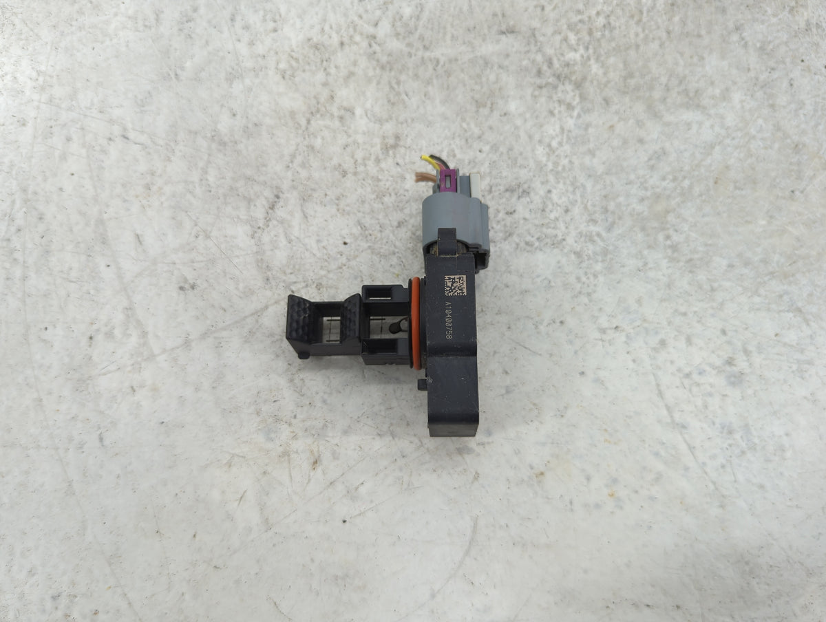 2009-2013 Gmc Sierra 1500 Mass Air Flow Meter Maf Sensor 1485995 - Oemusedautoparts1.com