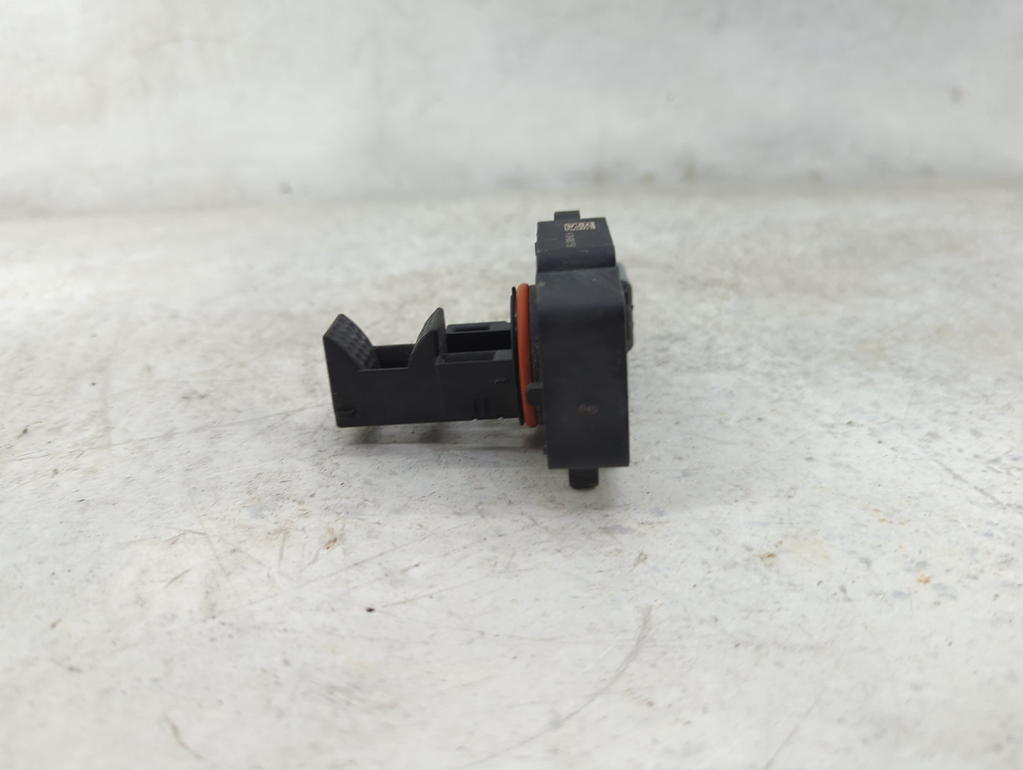 2009-2013 Gmc Sierra 1500 Mass Air Flow Meter Maf 1485995 - Oemusedautoparts1.com