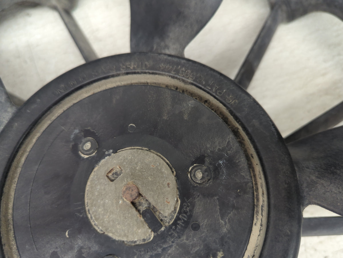 2010-2013 Gmc Sierra 1500 Electric Radiator Cooling Fan Motor Assembly P/N:6003X-0121-01 8004-3A Fits OEM Used Auto Parts - 