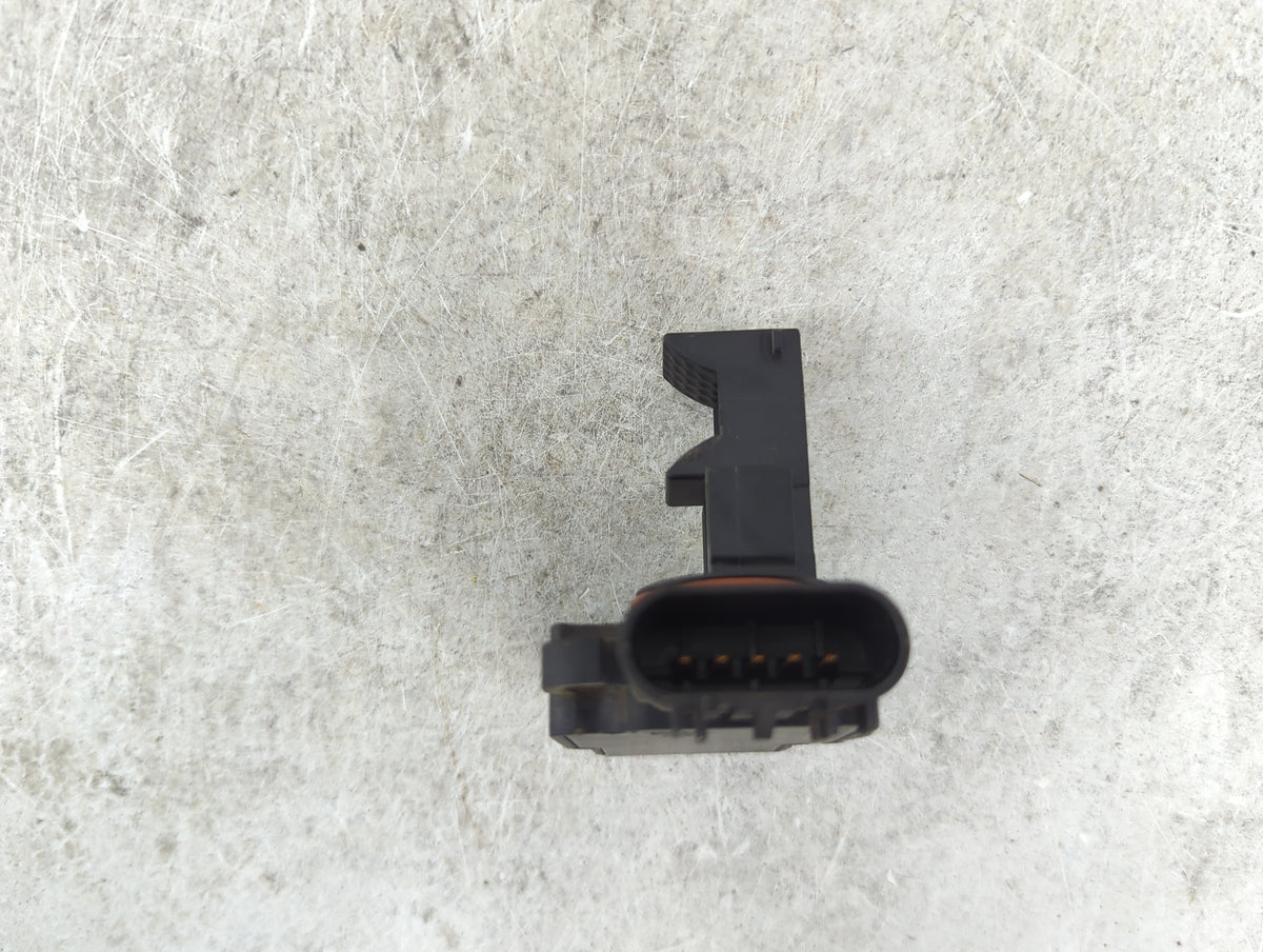 2009-2013 Gmc Sierra 1500 Mass Air Flow Meter Maf Sensor 1487561 - Oemusedautoparts1.com