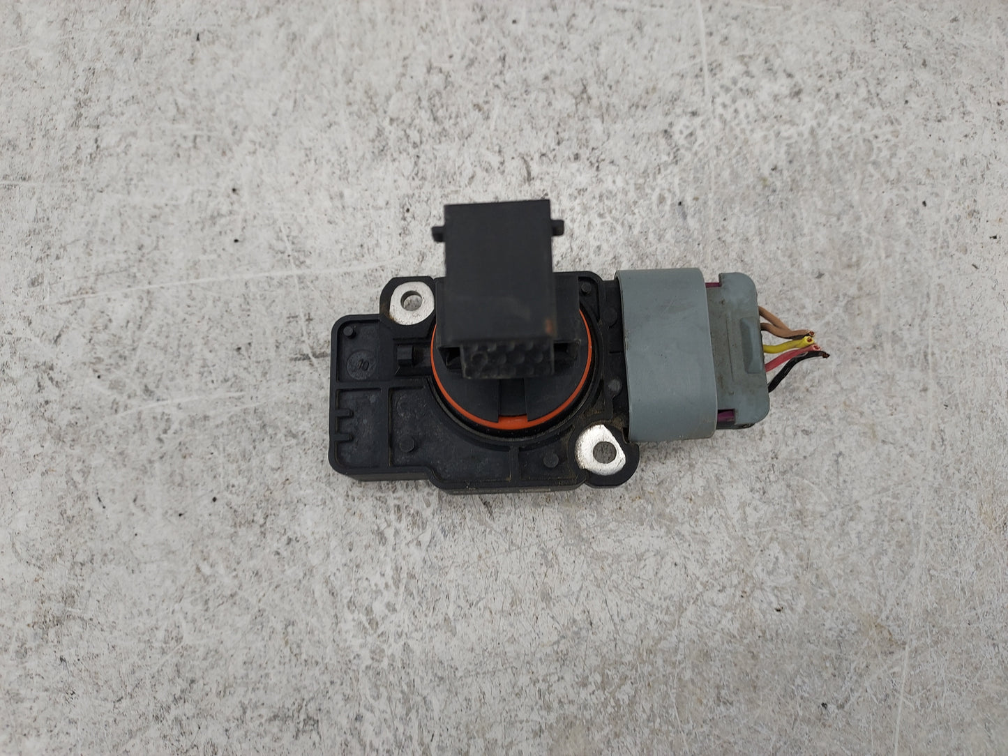 2009-2013 Gmc Sierra 1500 Mass Air Flow Meter Maf 1487954 - Oemusedautoparts1.com