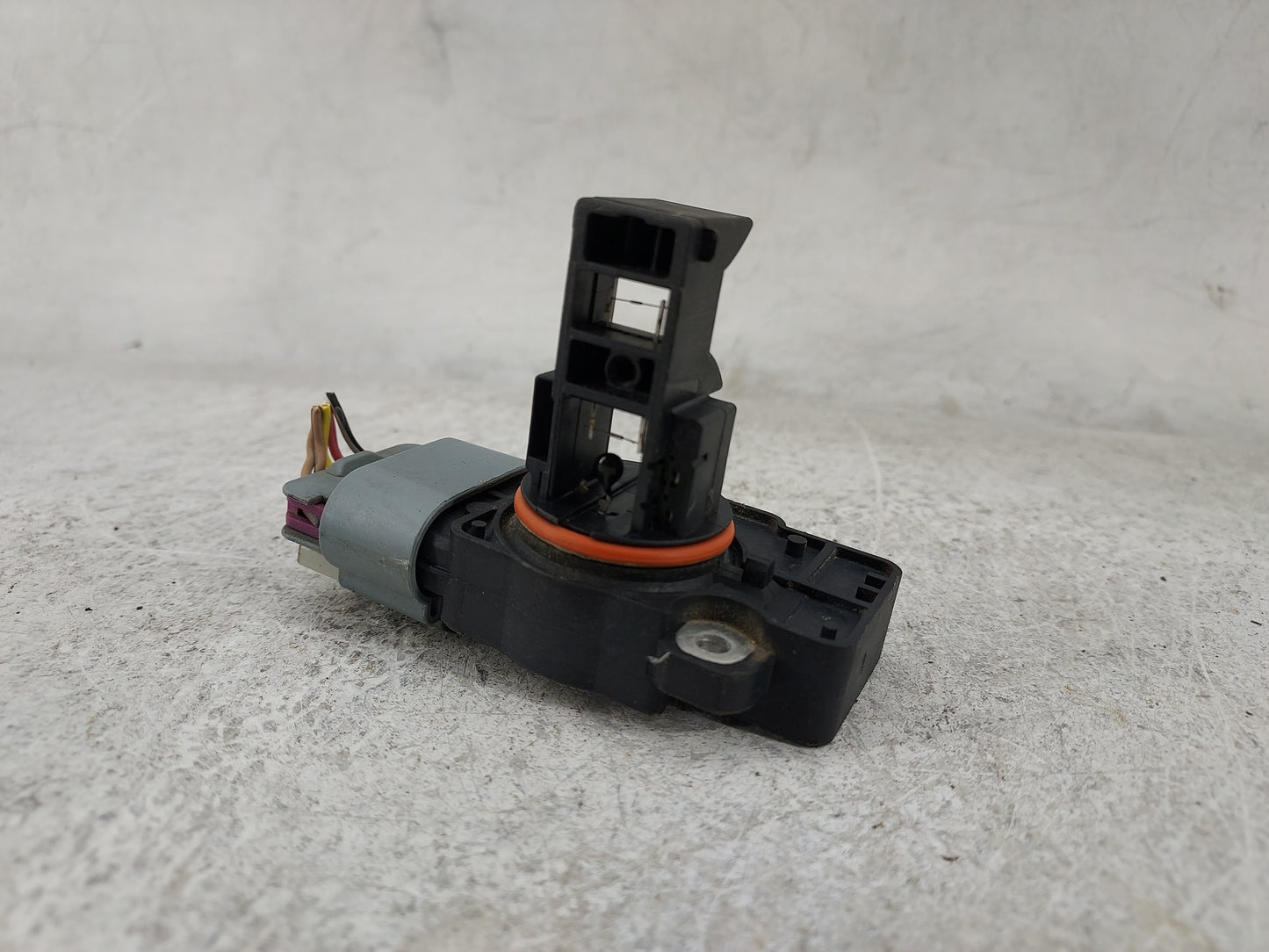 2009-2013 Gmc Sierra 1500 Mass Air Flow Meter Maf 1487954 - Oemusedautoparts1.com