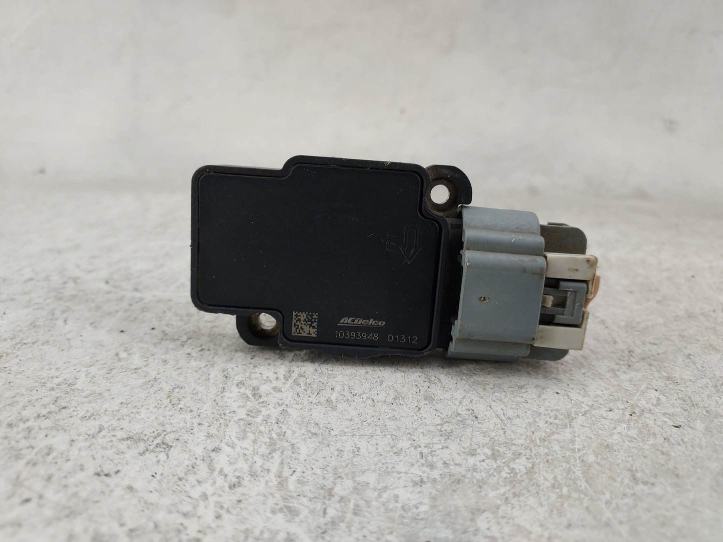2009-2013 Gmc Sierra 1500 Mass Air Flow Meter Maf 1487954 - Oemusedautoparts1.com