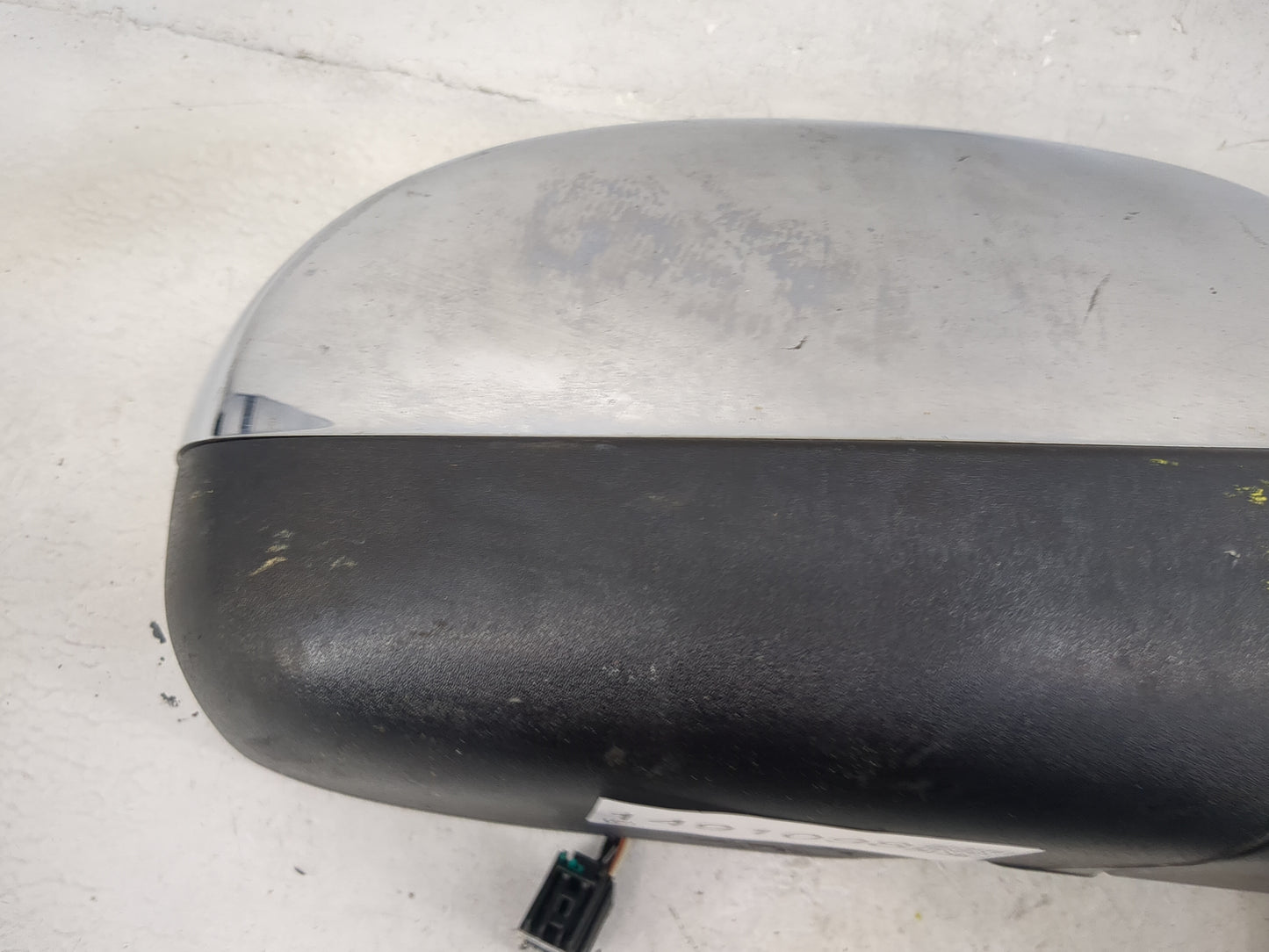 2009-2013 Gmc Sierra 1500 Passenger Side View Mirror - Right Door Mirror OEM Used - Oemusedautoparts1.com